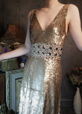Retro Golden V-neck Sparkling Beaded Sequin Design A-line Short Homecoming Dress HZ1024